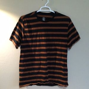 Volcom mens tee size 2XL Halloween colors